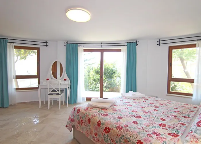 Fistik Ev Romantic Stone With Private Pool Close To The Sea